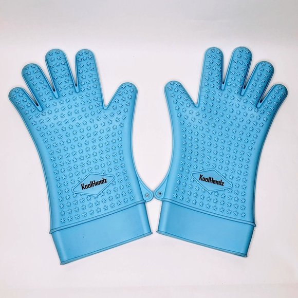 Koolhandz Other - Koolhandz Powder Blue Silicone Grill Gloves New